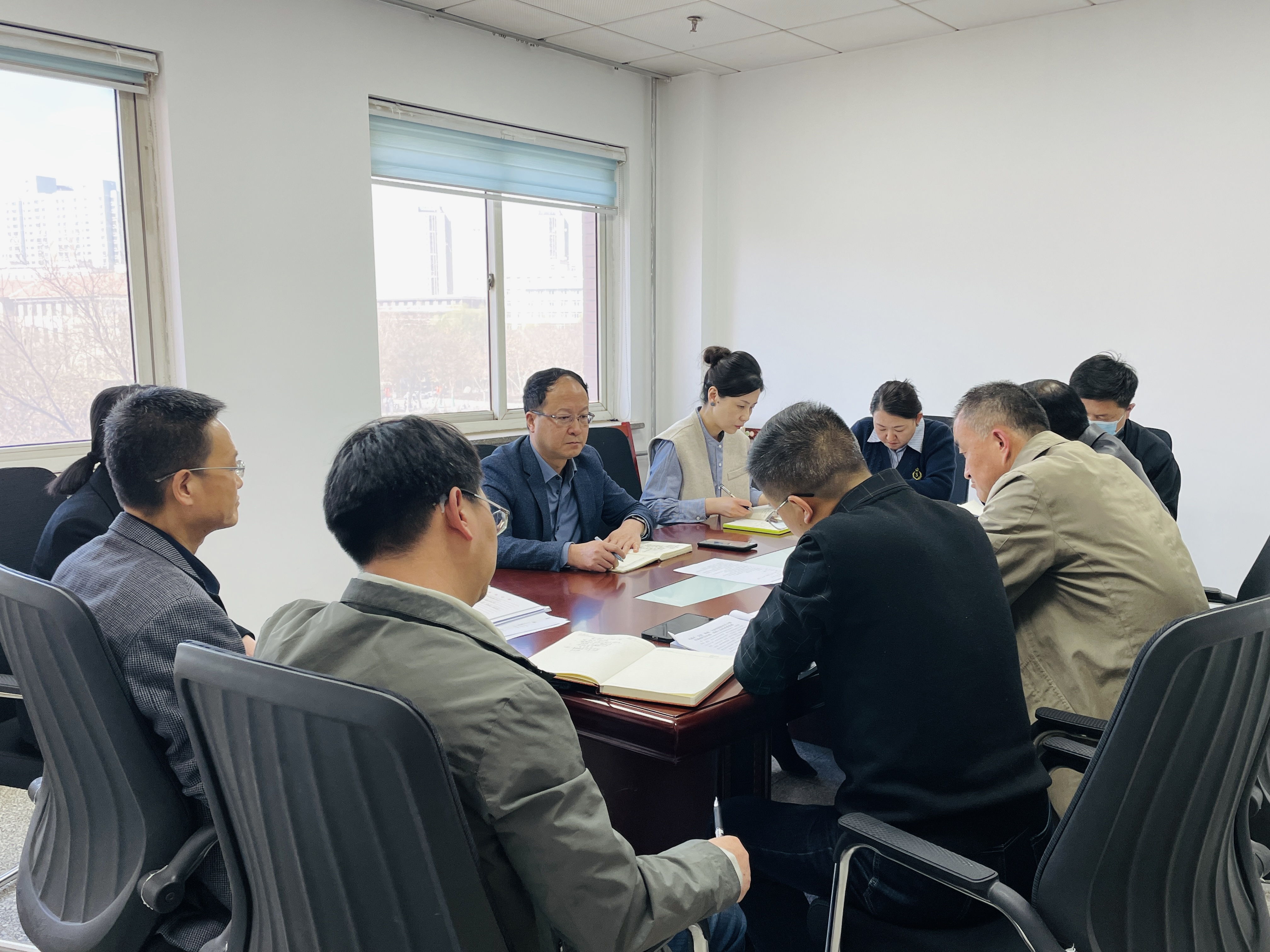 9999js金沙老品牌召开党委理论学习中心组学习（扩大）会